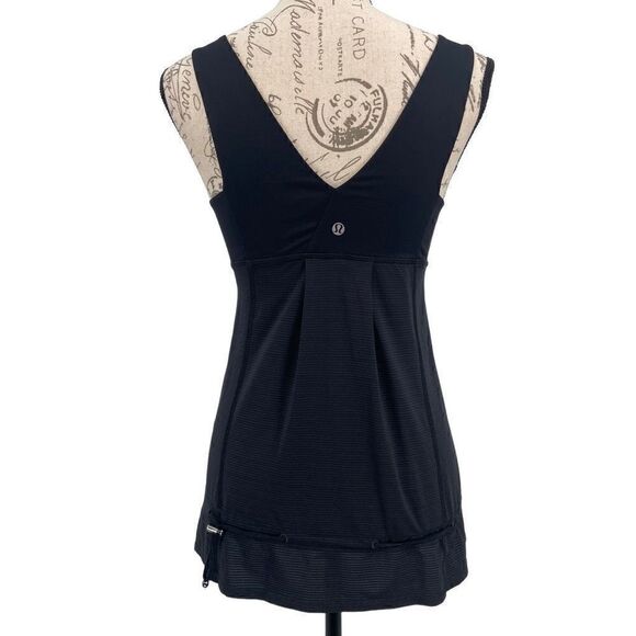 Lululemon Run: Tame Me Tank Black Size 6 - Picture 9 of 10